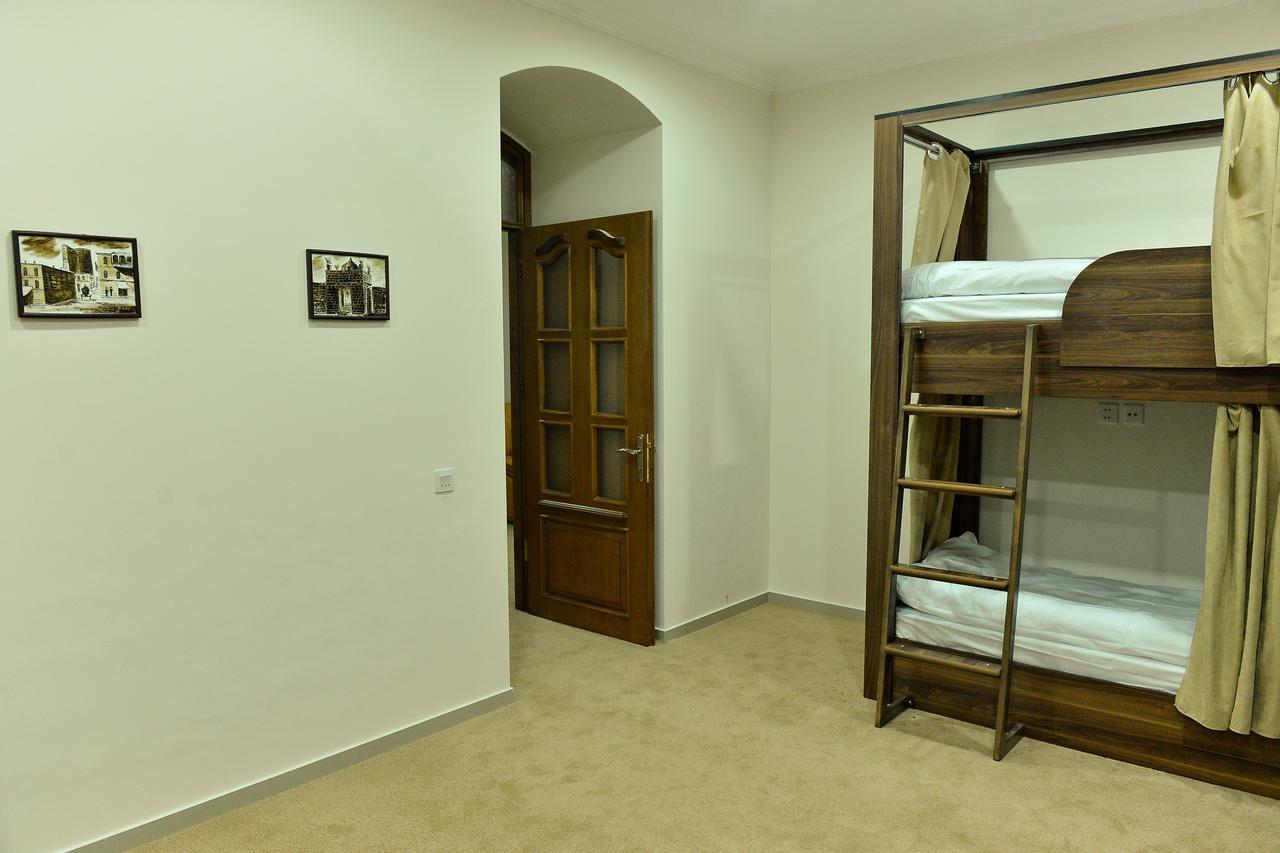 Baku Home Hostel Экстерьер фото