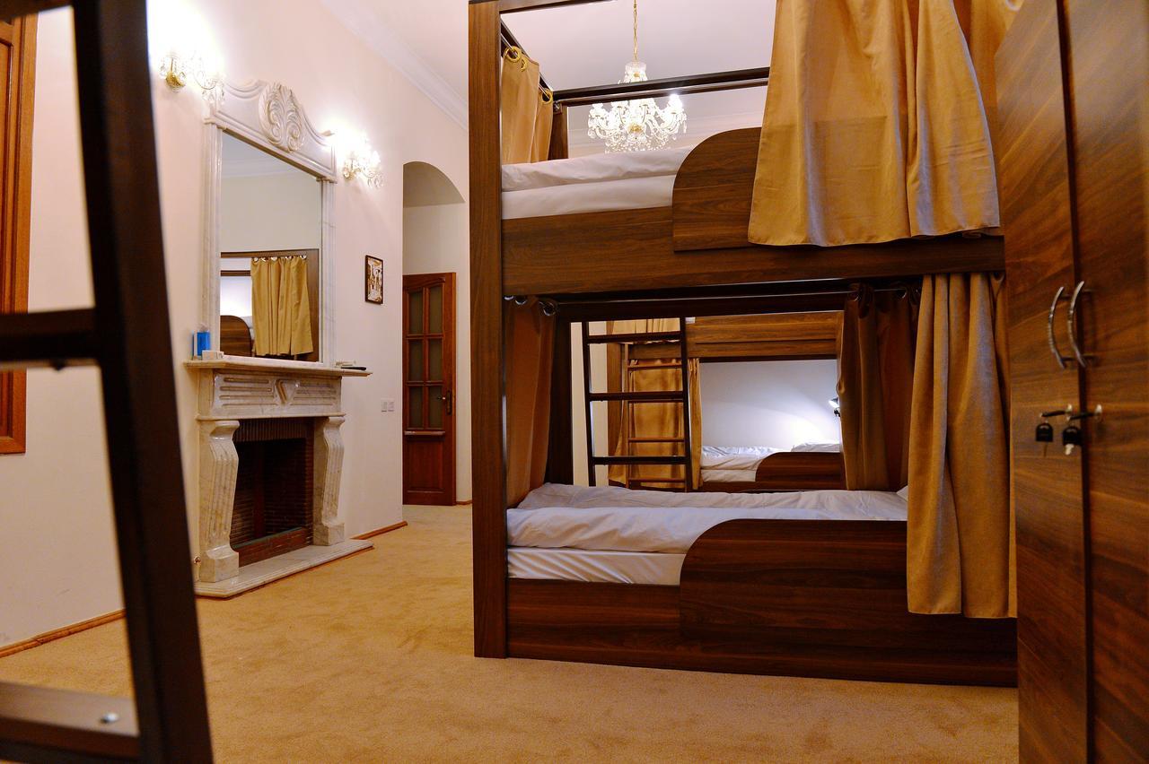 Baku Home Hostel Экстерьер фото